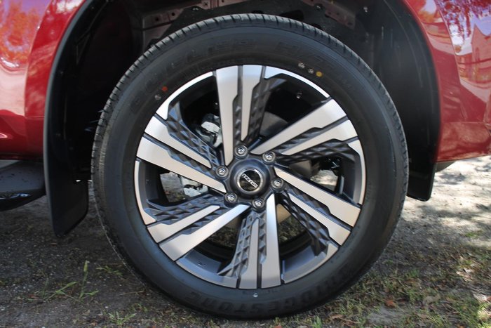 2025 Isuzu MU-X LS-T