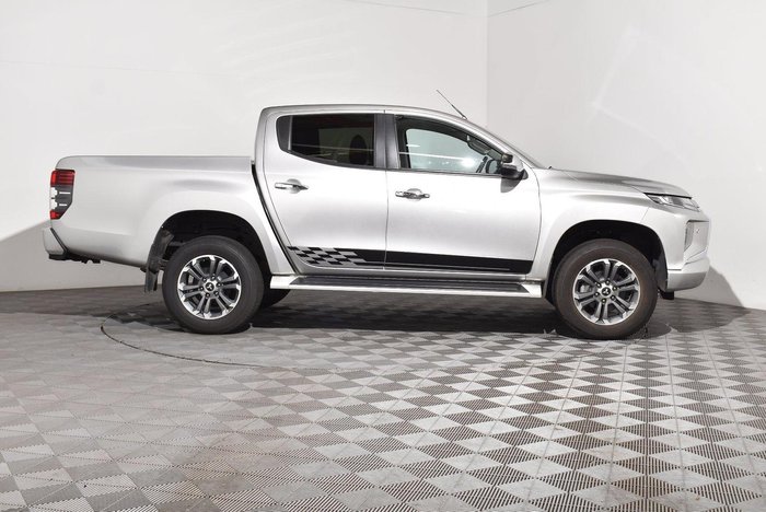 2022 Mitsubishi Triton GLS