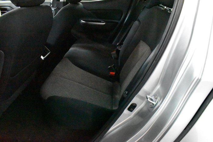 2022 Mitsubishi Triton GLS