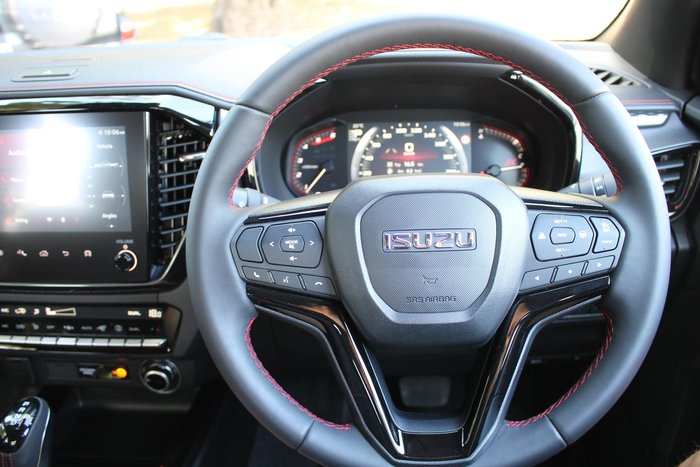 2025 Isuzu D-MAX X-TERRAIN