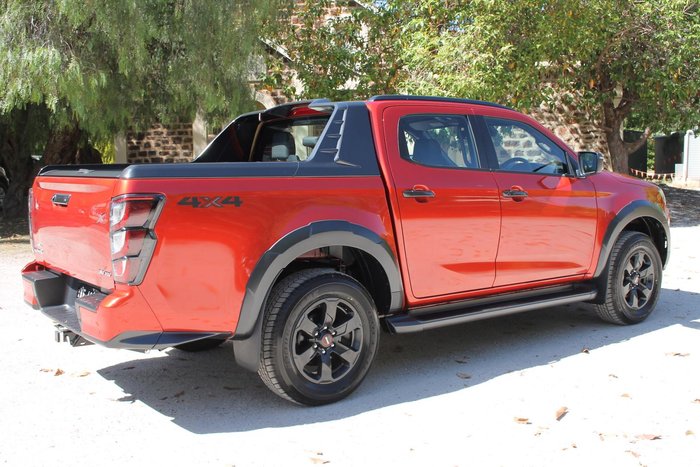 2025 Isuzu D-MAX X-TERRAIN