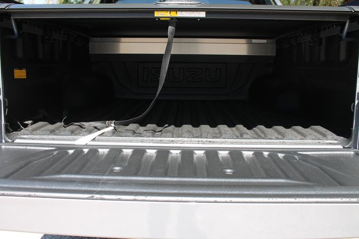 2025 Isuzu D-MAX X-TERRAIN