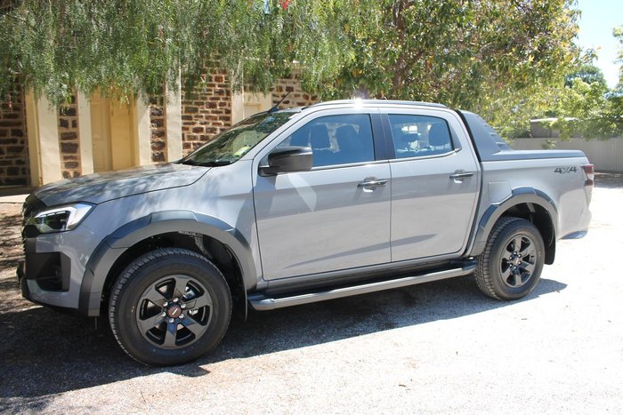 2025 Isuzu D-MAX X-TERRAIN