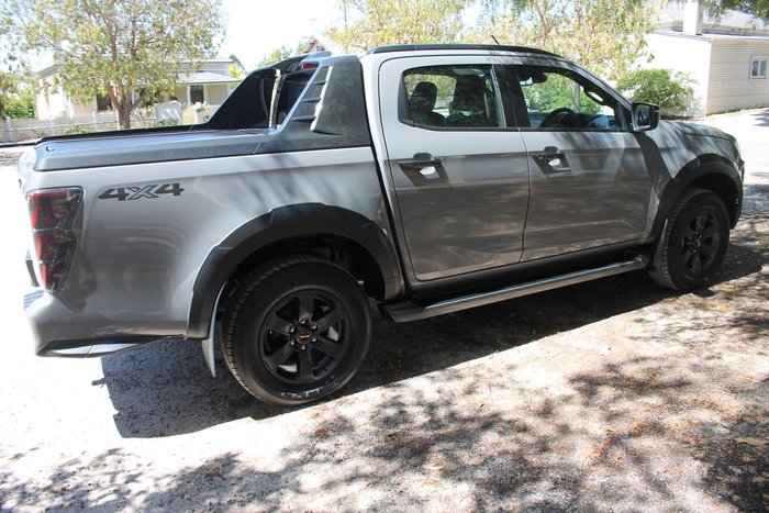 2025 Isuzu D-MAX X-TERRAIN