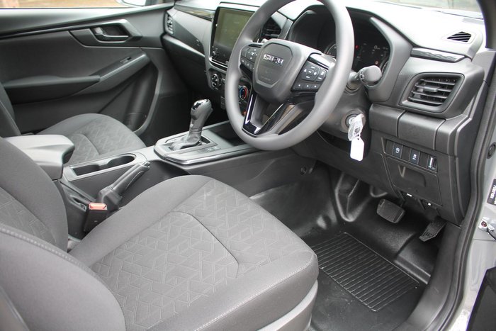 2025 Isuzu D-MAX X-RIDER