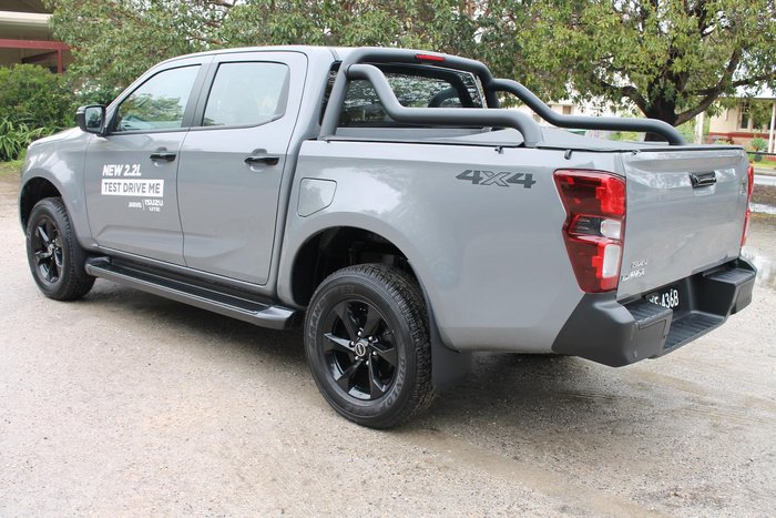 2025 Isuzu D-MAX X-RIDER