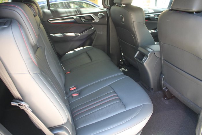 2025 Isuzu MU-X X-TERRAIN