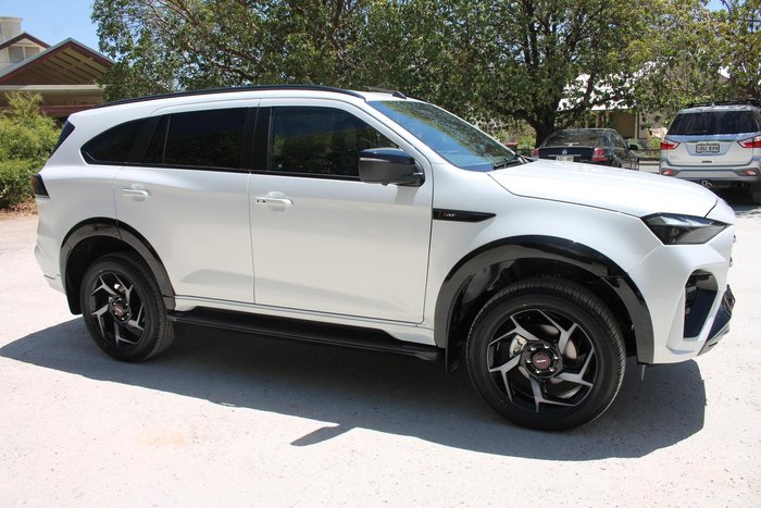 2025 Isuzu MU-X X-TERRAIN