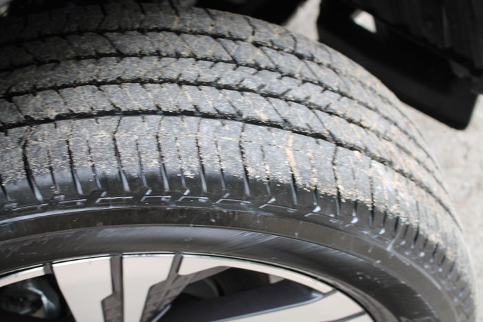 2025 Isuzu MU-X LS-T