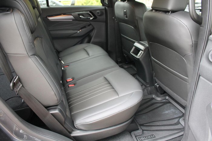 2025 Isuzu MU-X LS-T