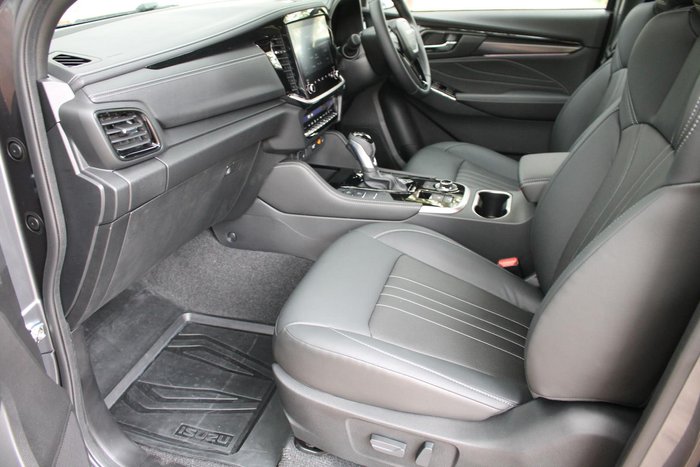 2025 Isuzu MU-X LS-T