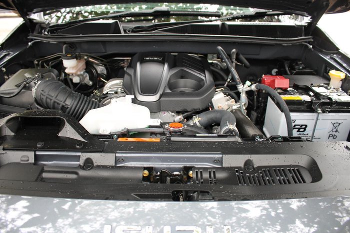 2025 Isuzu MU-X LS-T