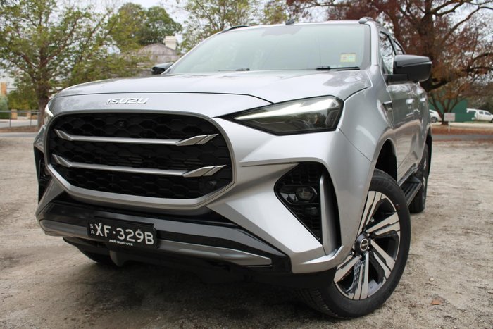 2025 Isuzu MU-X LS-T