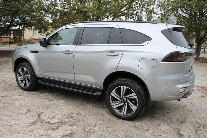 2025 Isuzu MU-X LS-T