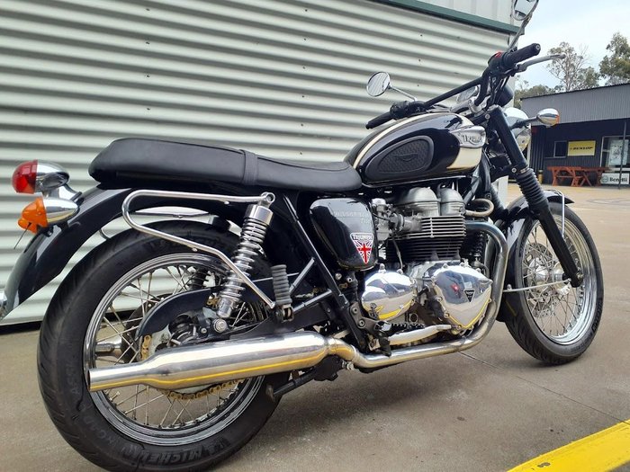 2004 Triumph Bonneville T100 (790cc) Bonneville Black
