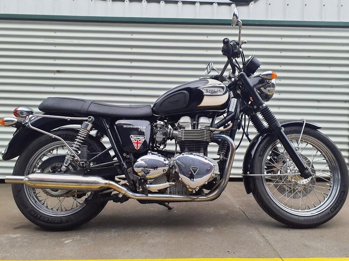 2004 Triumph Bonneville T100 (790cc) Bonneville Black