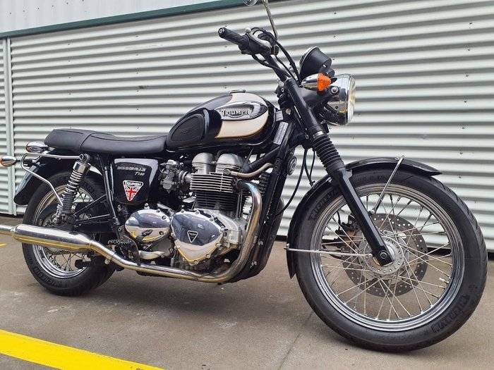 2004 Triumph Bonneville T100 (790cc) Bonneville Black