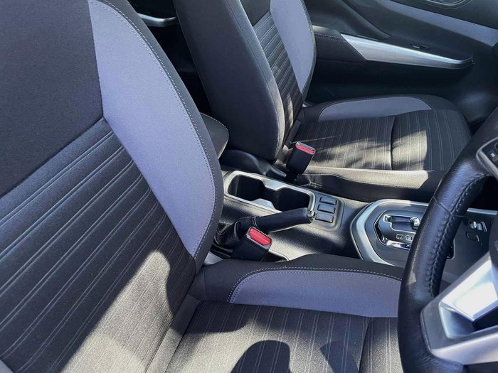 2021 Nissan Navara ST