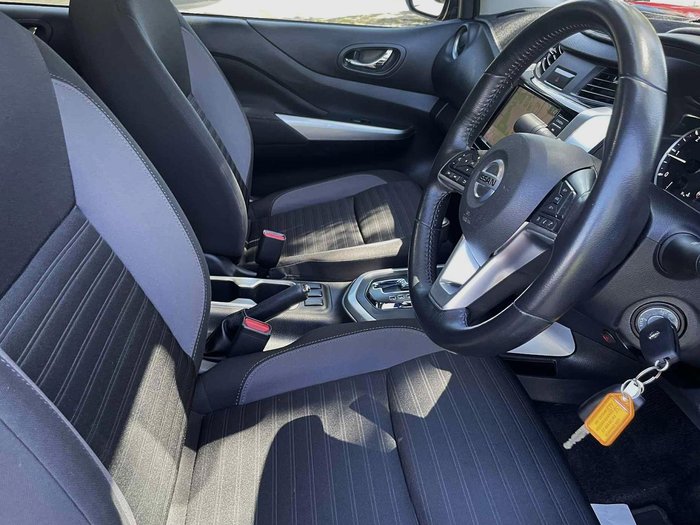 2021 Nissan Navara ST