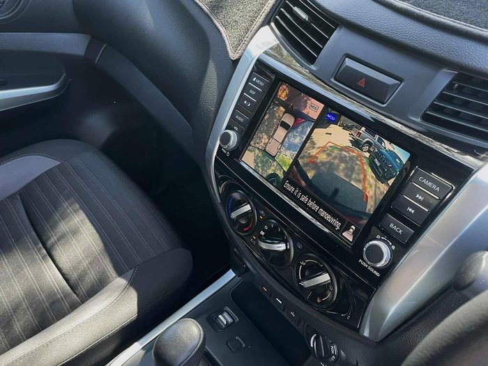 2021 Nissan Navara ST