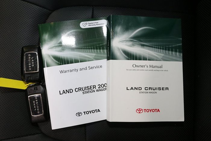 2020 Toyota Landcruiser VX