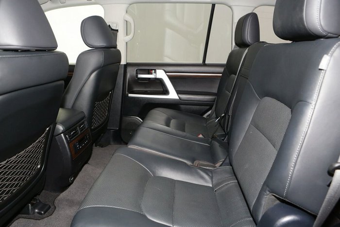 2020 Toyota Landcruiser VX