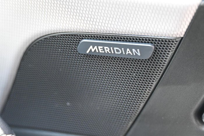 2016 Jaguar XE 25t R-Sport