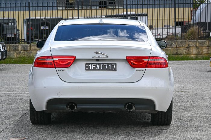 2016 Jaguar XE 25t R-Sport