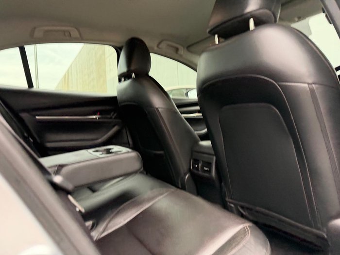 2019 Mazda 3 G20 Touring