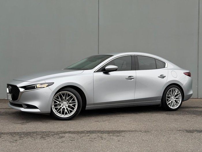 2019 Mazda 3 G20 Touring