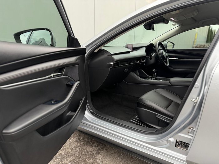 2019 Mazda 3 G20 Touring