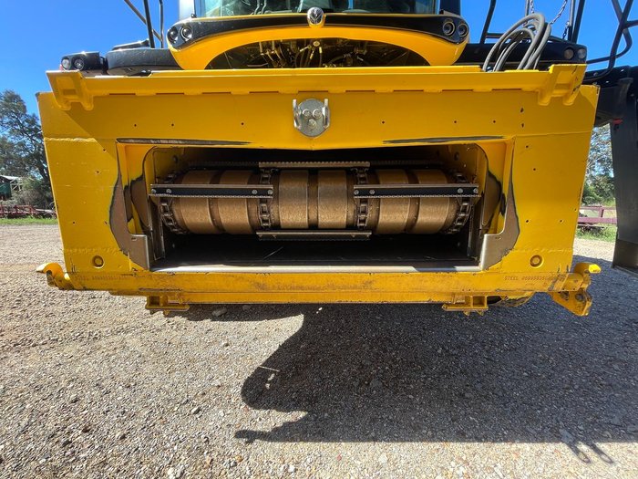2016 New Holland Cr 9.90