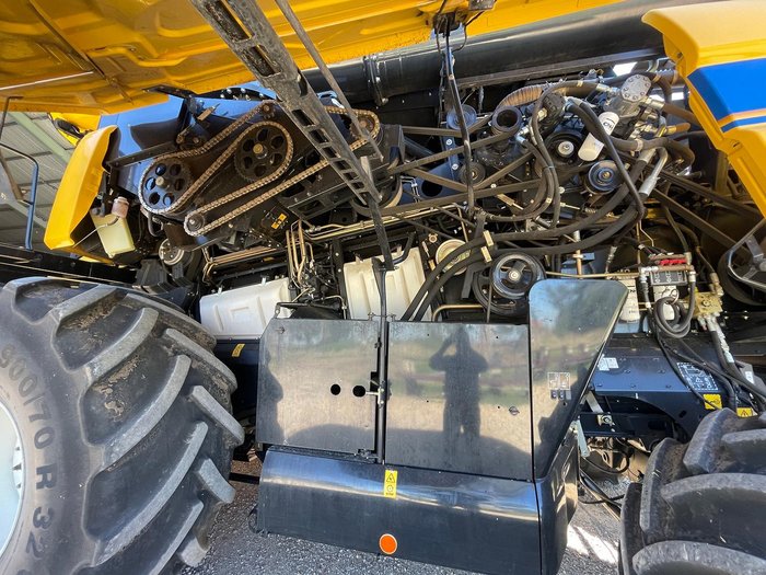 2016 New Holland Cr 9.90 