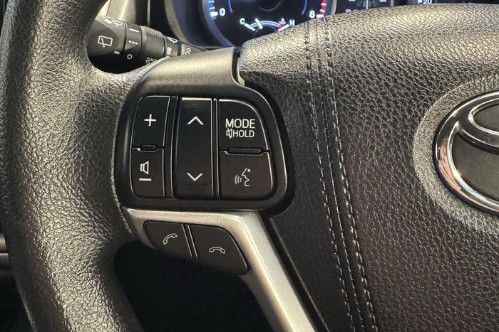 2017 Toyota Kluger GX