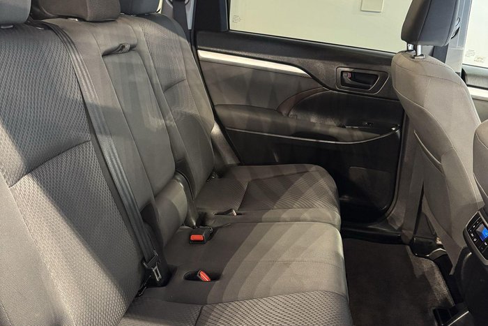 2017 Toyota Kluger GX