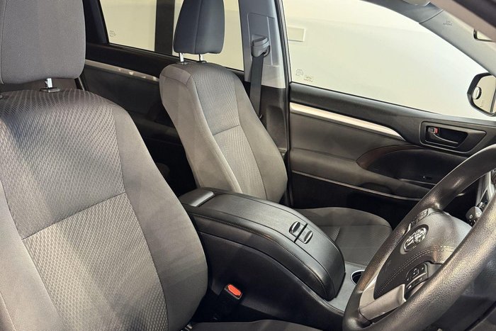 2017 Toyota Kluger GX