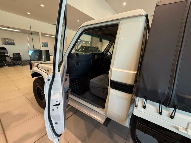 2022 Toyota Landcruiser Military LC70 T/D Single Cab Chassis GXL