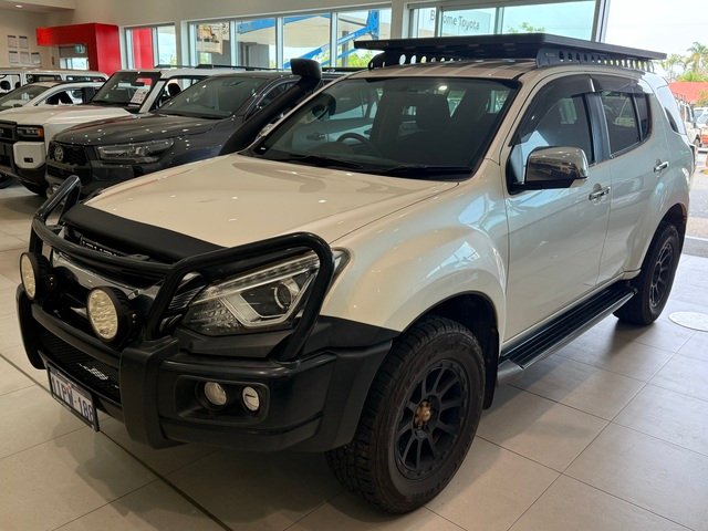 2020 ISUZU MU-X LS-T (4x4)