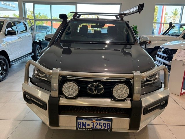 2020 Toyota Hilux 4X4 2.8L DSL D/C 6AT SR5