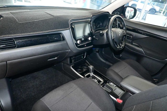 2019 Mitsubishi Outlander LS