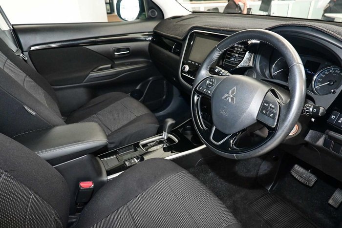 2019 Mitsubishi Outlander LS