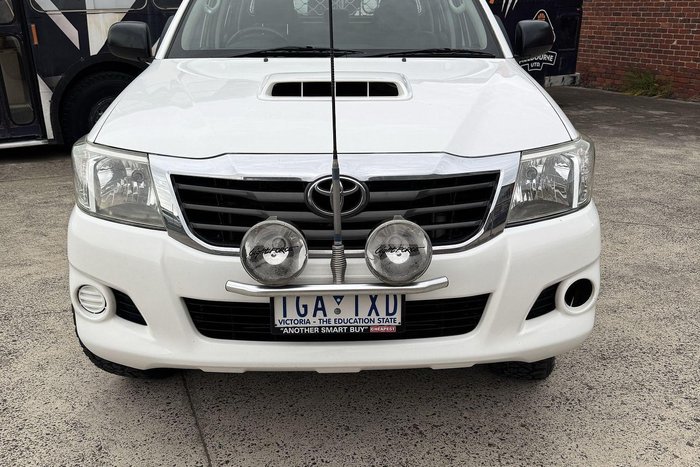 2012 Toyota Hilux SR KUN26R MY12 4X4 Glacier White