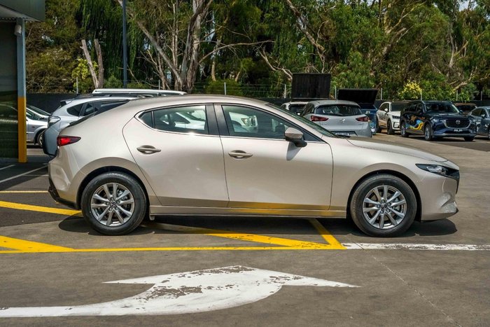 2025 Mazda 3 G20 Pure