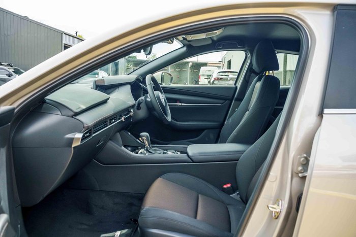 2025 Mazda 3 G20 Pure