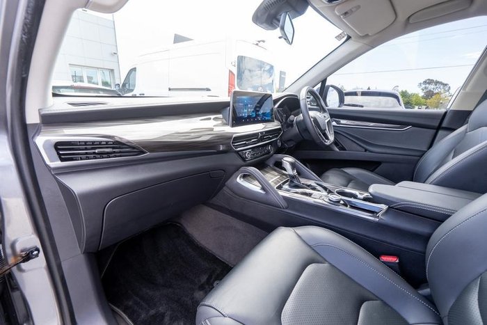 2023 LDV D90 Executive