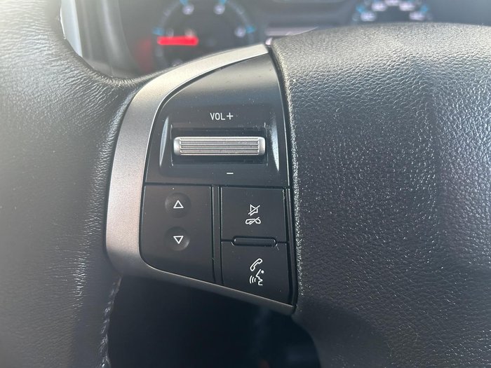 2017 Holden Colorado LT RG MY18 4x2 Summit White