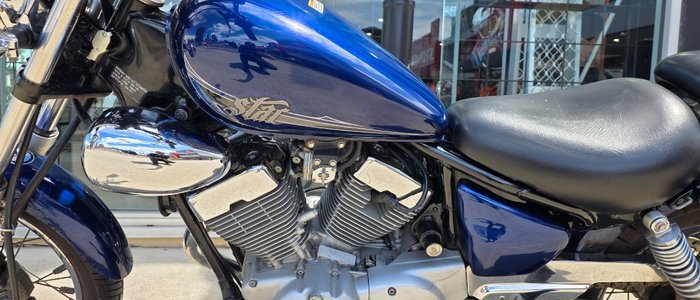 2013 Yamaha XVS250 V-STAR Blue