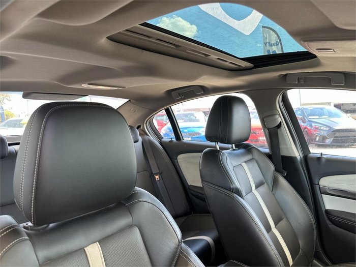 2016 Holden Calais V VF Series II MY16 Heron White