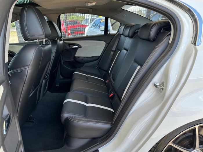 2016 Holden Calais V VF Series II MY16 Heron White