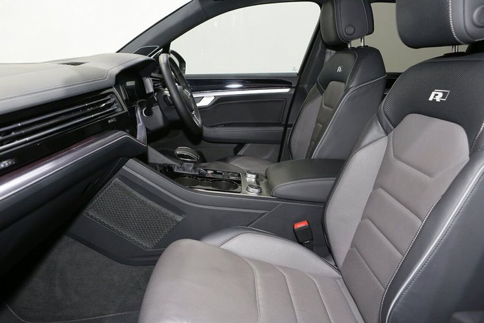 2020 Volkswagen Touareg 210TDI R-Line